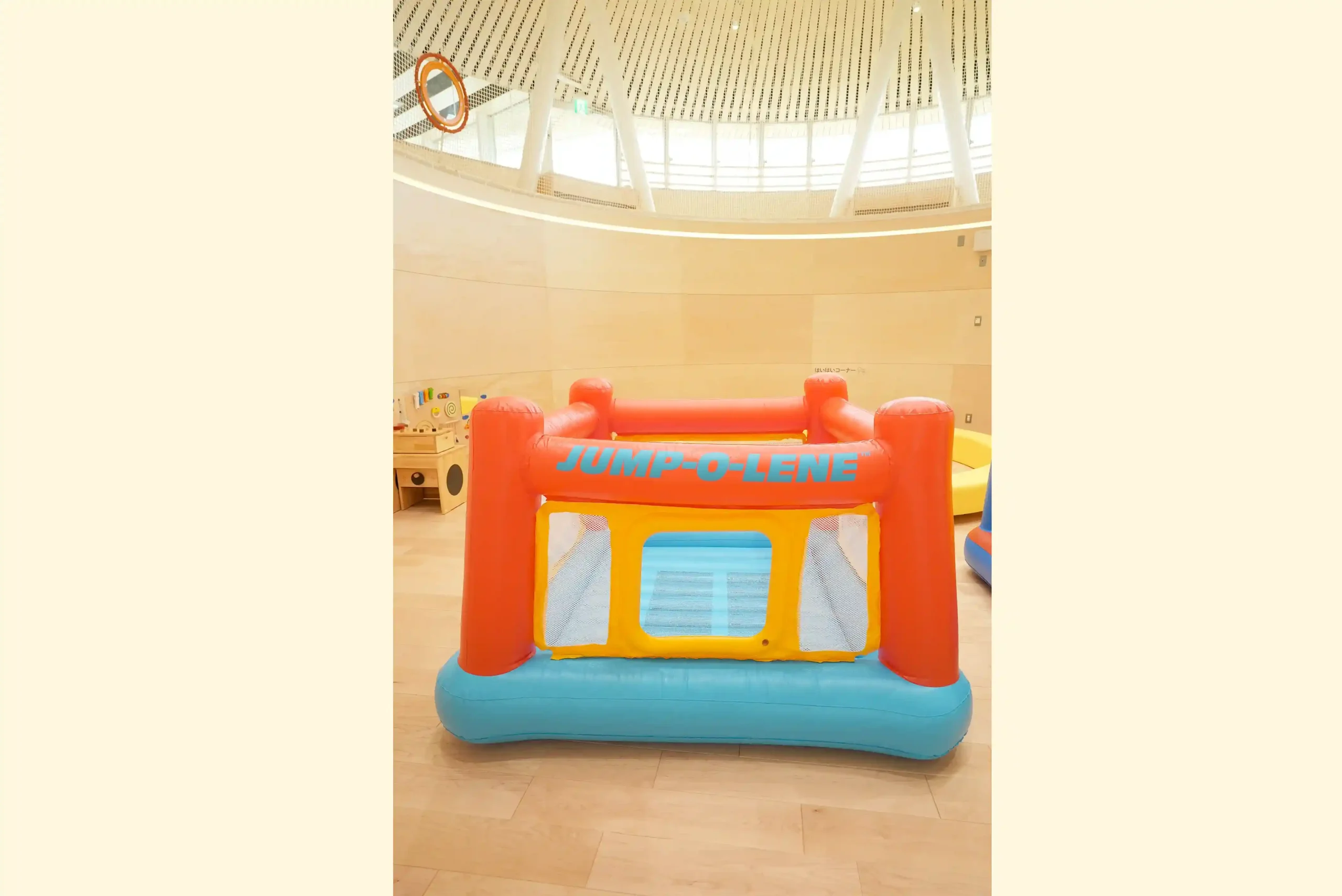 キャッスルトランポリン